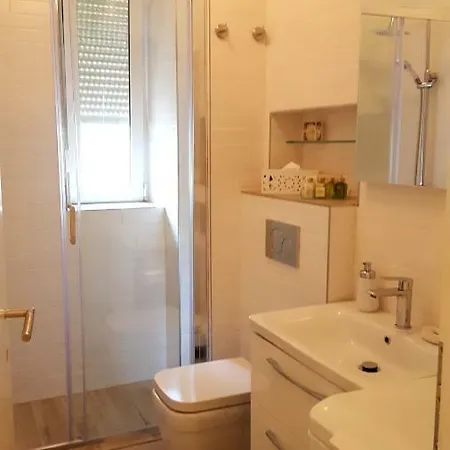 Apartament Vanna - 1st Row To The Sea Opatija